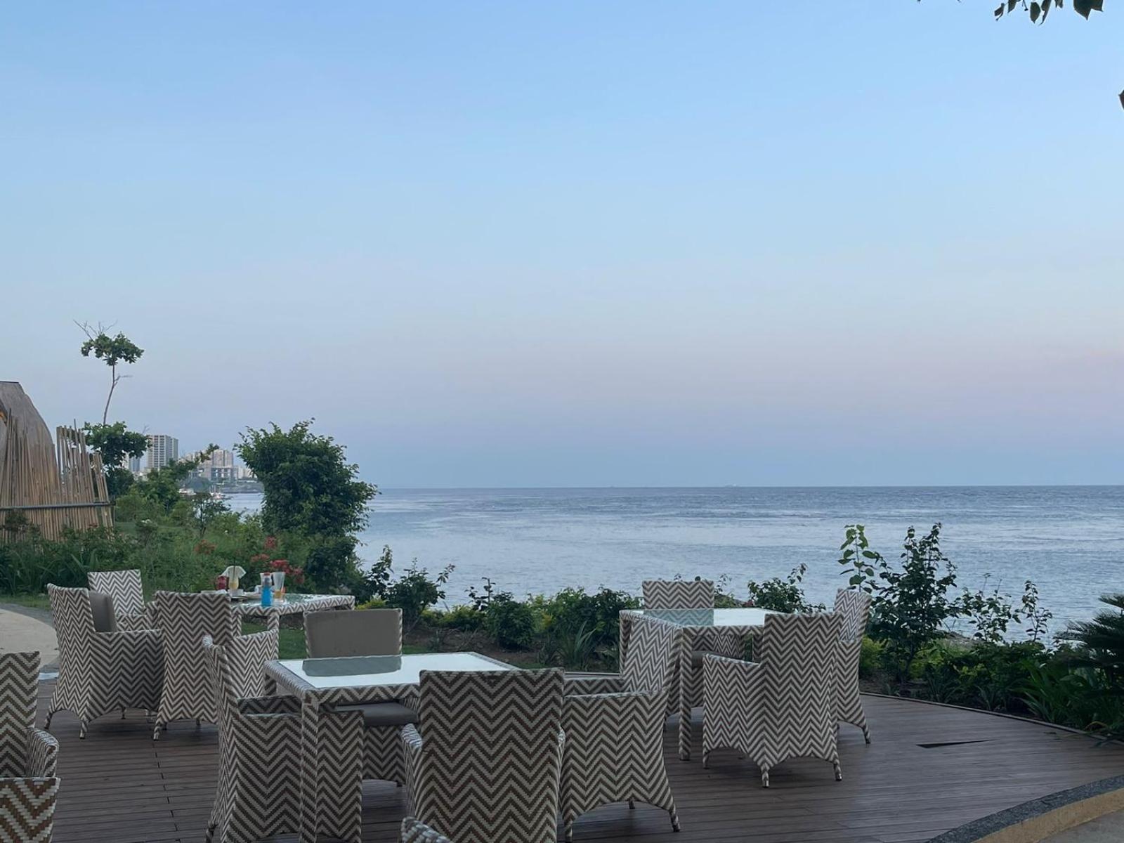 Mactan Newtown 8 Boulevard Deluxe Punta Engaño 외부 사진