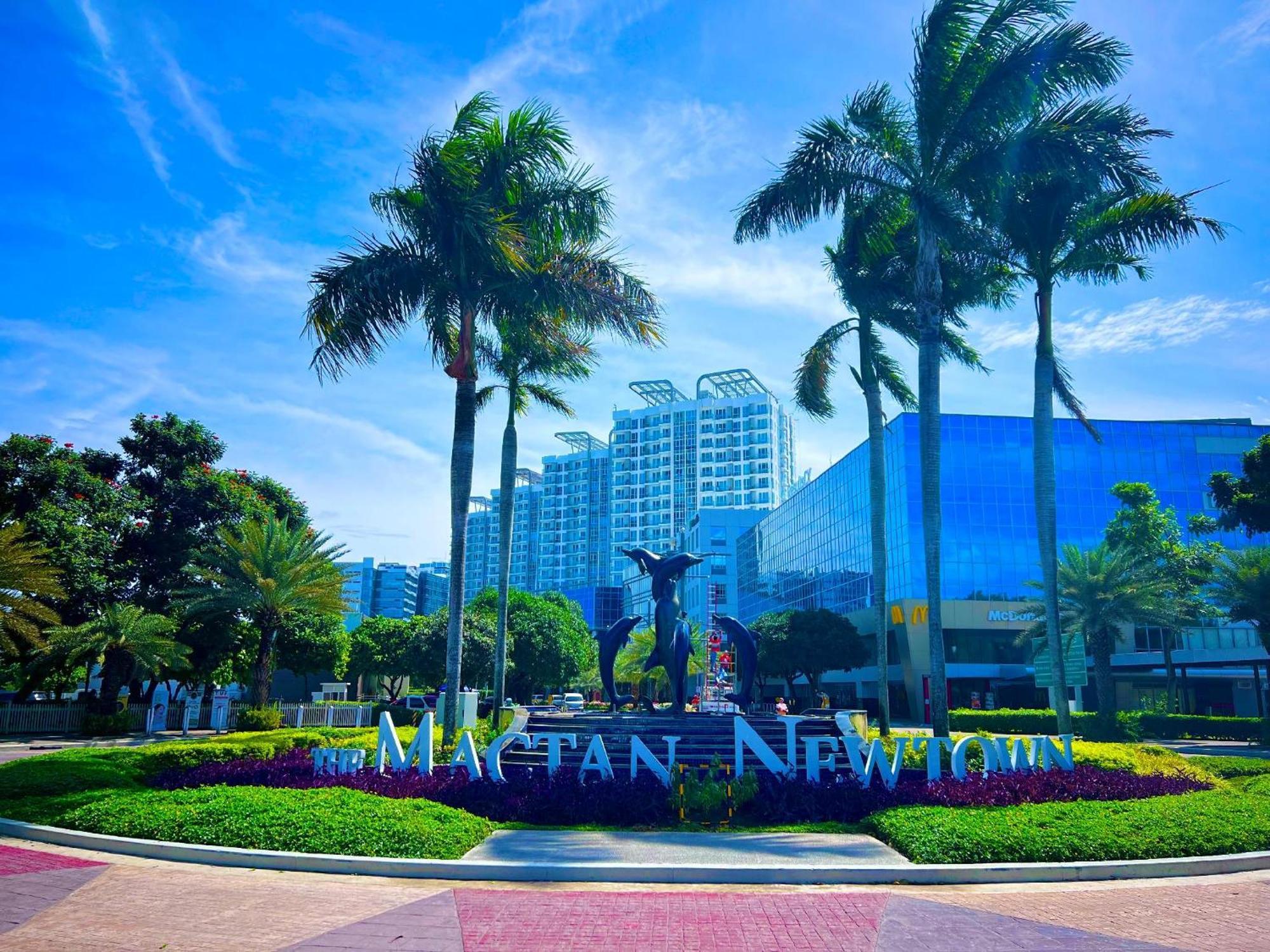 Mactan Newtown 8 Boulevard Deluxe Punta Engaño 외부 사진