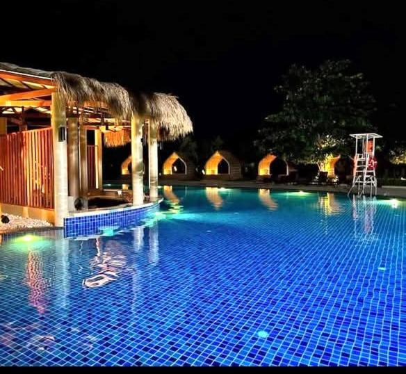 Mactan Newtown 8 Boulevard Deluxe Punta Engaño 외부 사진