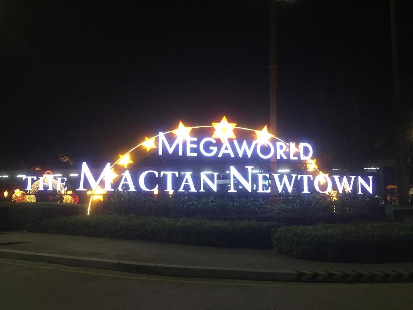 Mactan Newtown 8 Boulevard Deluxe Punta Engaño 외부 사진